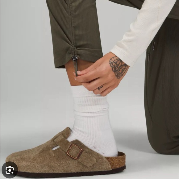 Lululemon Dance Studio Crop Pant - Picture 2 of 10